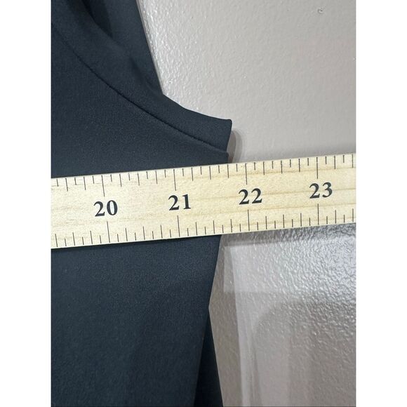 NWOT Albion Cropped Black Hoodie Sweatshirt Women's Small - Picture 7 of 10